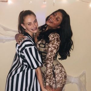 Meet your Posher, Chloe